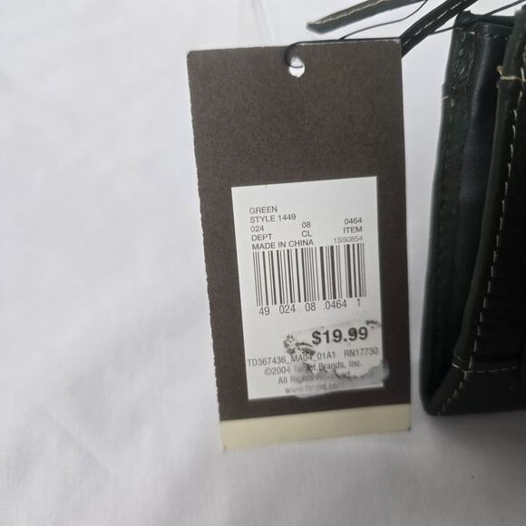 Merona Clutch or Wallet Dark Green 8" x 4" x 2" Zip Closure Snap Pockets NWT - Picture 3 of 16